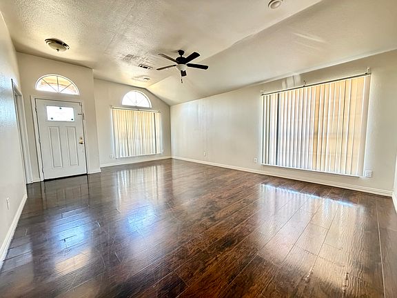 5th image of 5408 Dove Dr