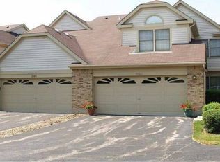 3150 Carriage Way Dr, Arlington Heights, IL 60004