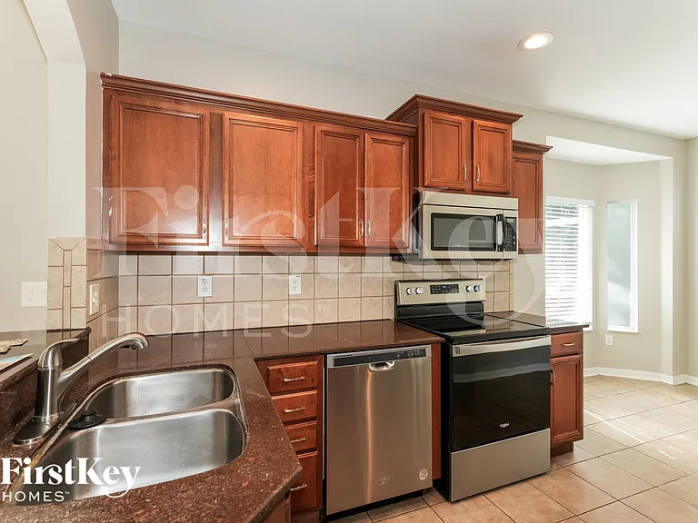 10108 Perthshire Cir — Photo 8