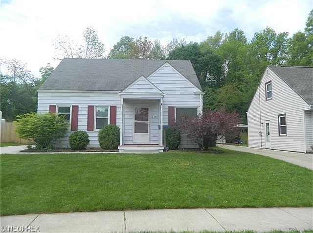 1st image of 2340 Parkview Dr