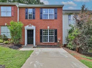 1372 Hollenbeck Ln, Riverdale, GA 30296