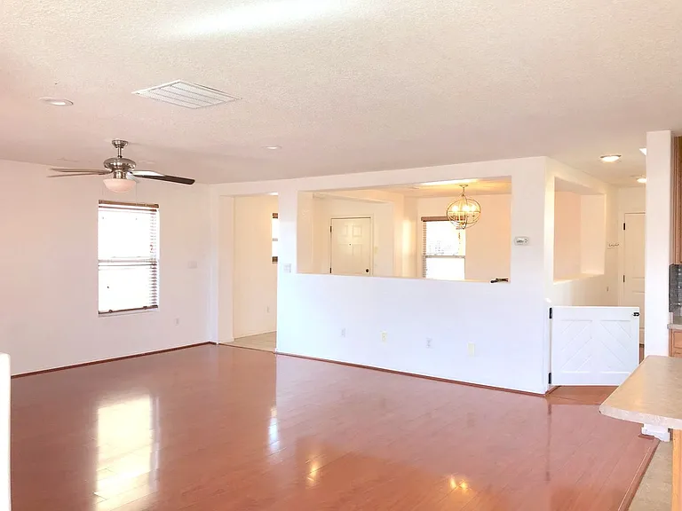 3612 Clear Creek Rd NE — Photo 10