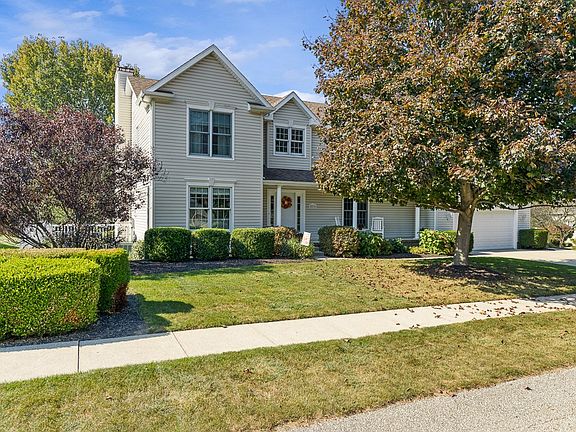 3rd image of 5536 Sandalwood Ct
