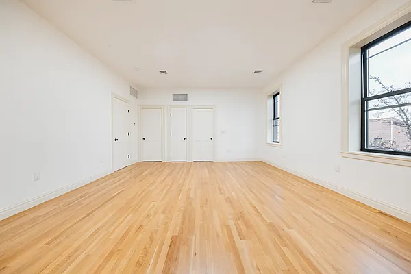 Rented by Compass | media 24