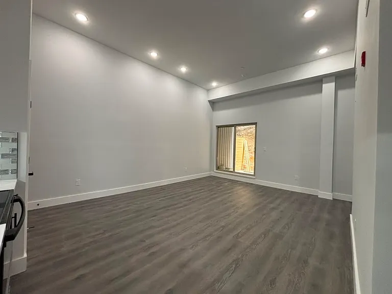 675 N 41st St #2 — Photo 7