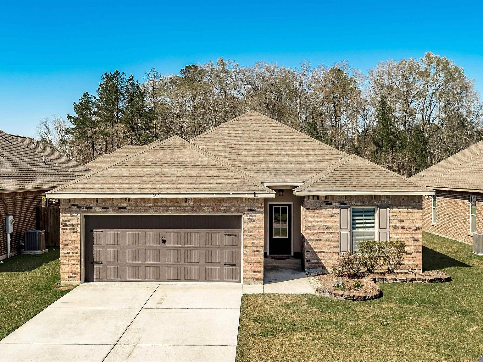 23101 Arcwood Dr, Denham Springs, LA 70726 | MLS #2025004310