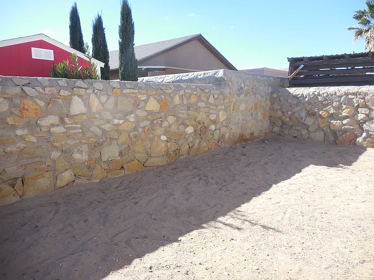 12572 Paseo Lindo Dr — Photo 34