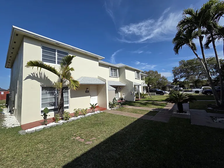 19356 SW 103rd Ct — Photo 29