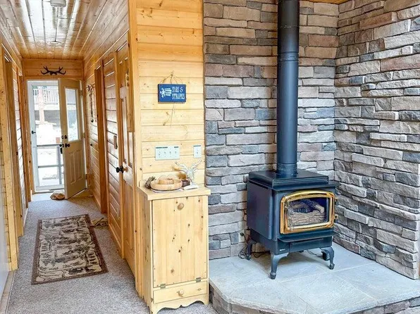 865 N Pine Knoll Rd, Duck Creek Village, UT 84762