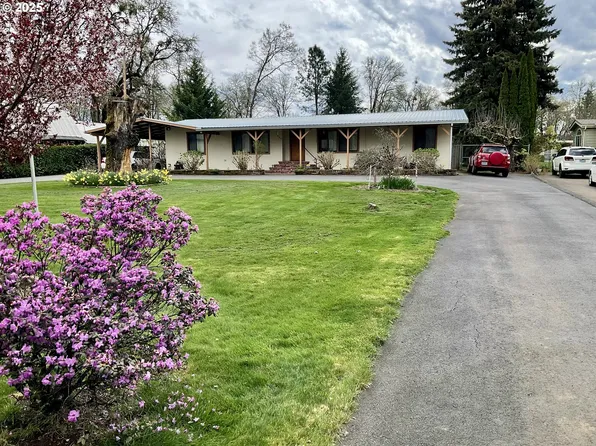 524 Quail Ln, Roseburg, OR 97471