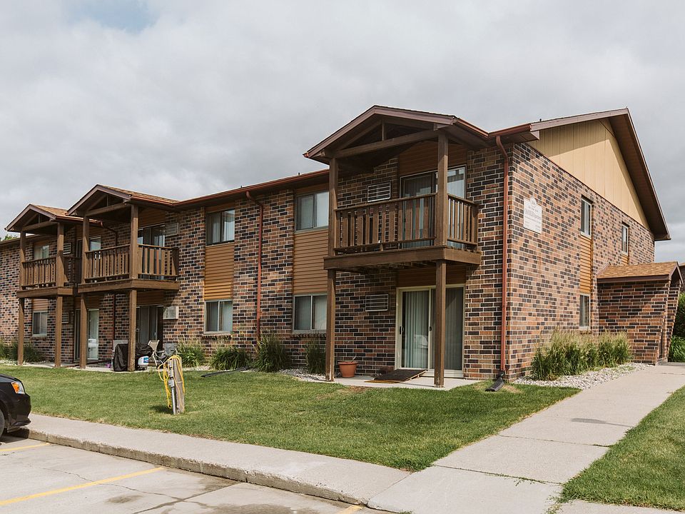 Chandler 1866 Apartments ; Grand Forks, ND