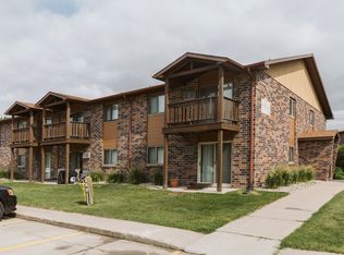 2100 S 29th St #2540432, Grand Forks, ND 58201