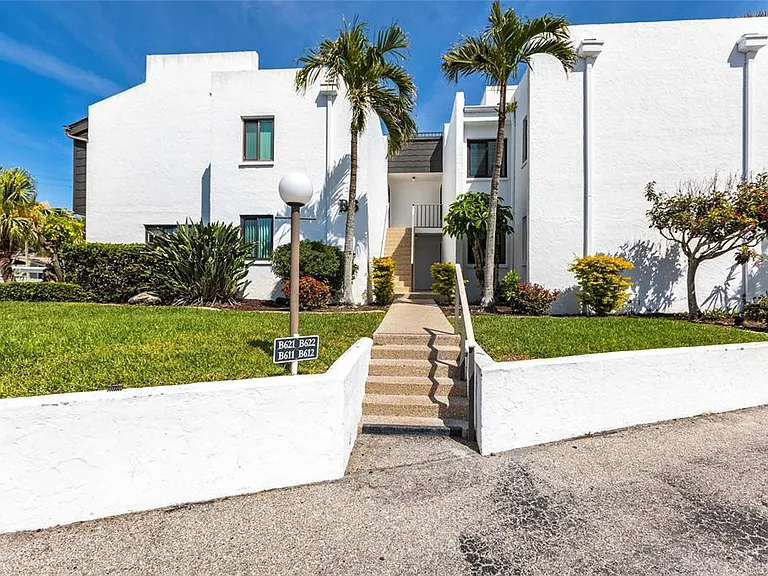 2955 N Beach Rd #B612 — Photo 1