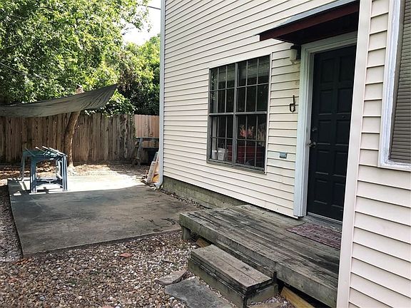 2nd image of 543 W 27th St Unit D