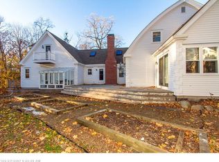 9 Sea St, Camden, ME 04843