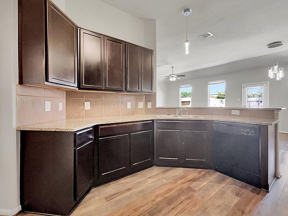 4th image of 21630 Alexandria Forest Ct