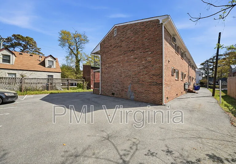 9563 15th Bay St #4 — Photo 25
