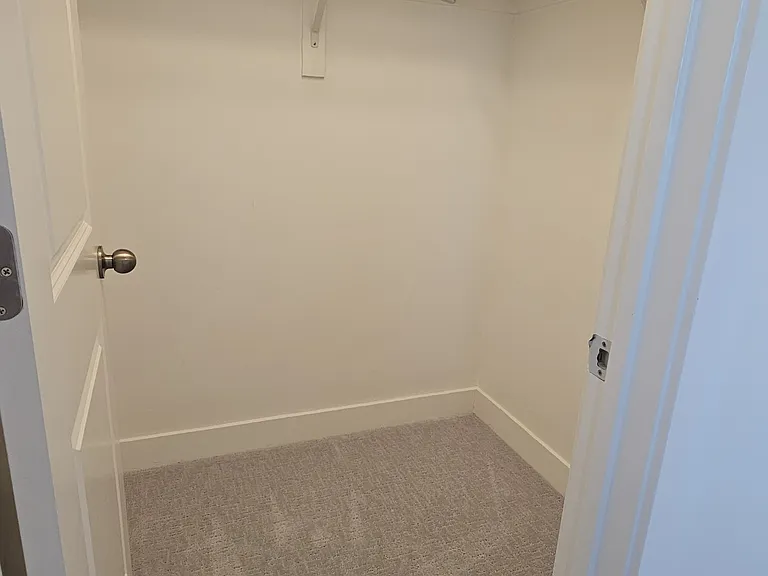 Walk in closets (every bedroom + one in loft)