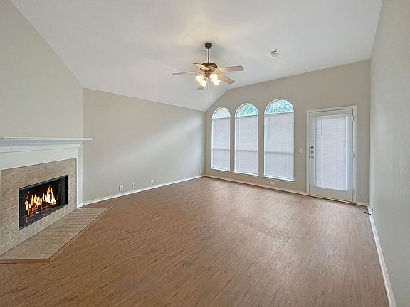 4th image of 4605 Matthew Dr