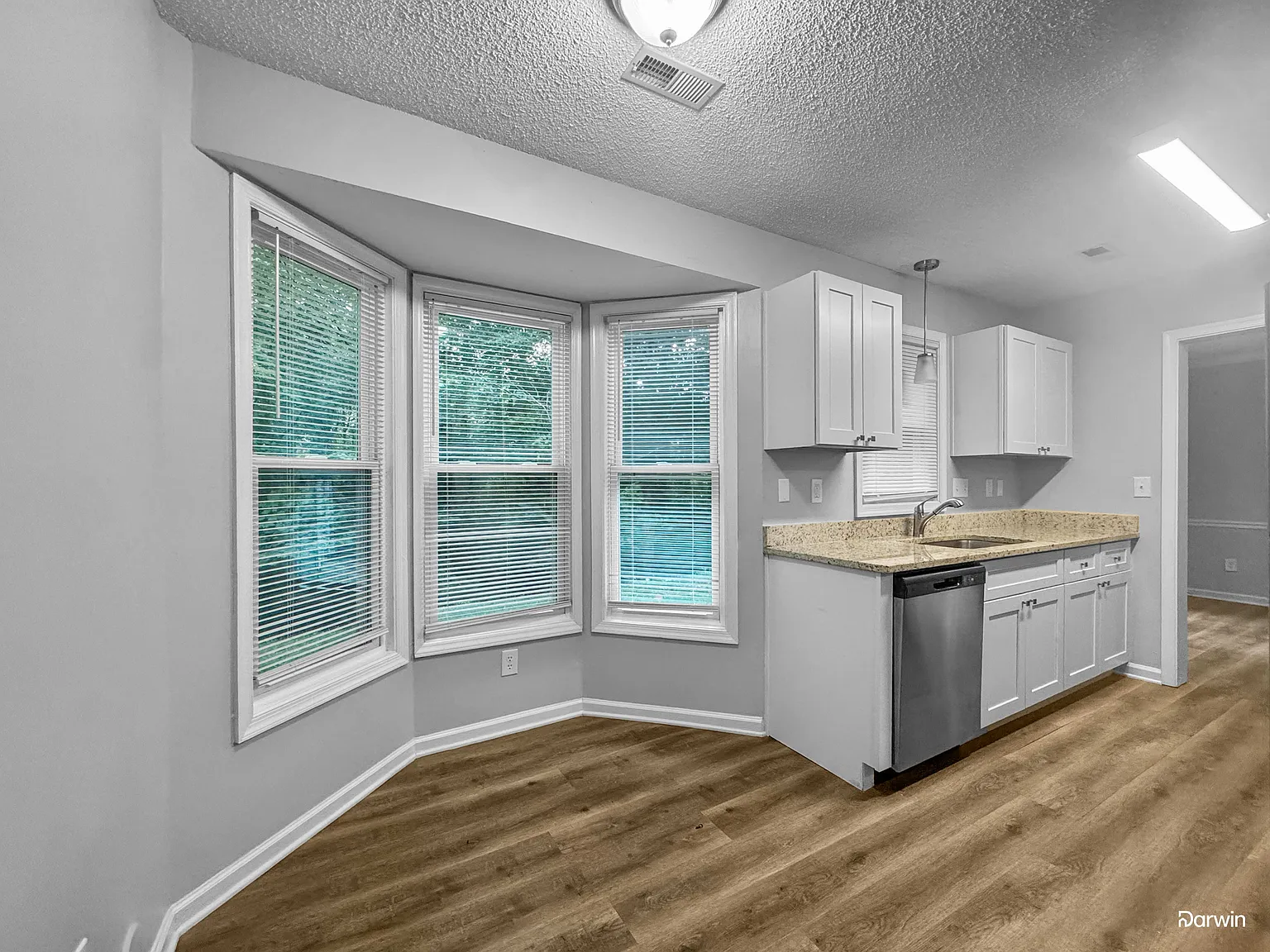 3 bed, 2.5 bath, 1578 sqft, $1,820 — Photo 4
