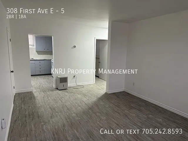 308 1st Ave E #5 — Photo 7