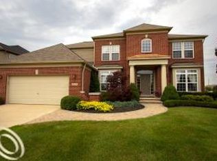 48866 Running Trout Ln, Northville, MI 48168