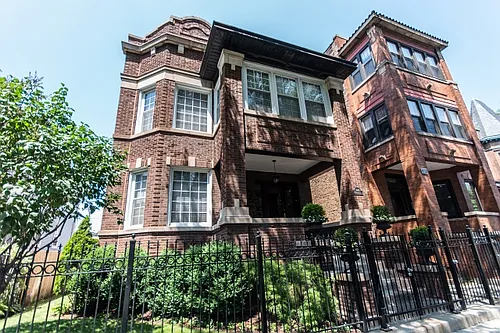 1440 W Addison St #2 Photo 1