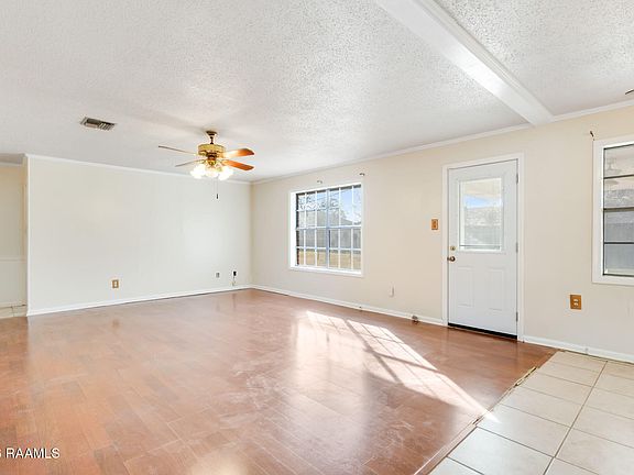 5th image of 106 Kingswood Dr