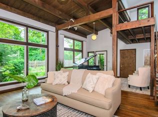 1615 Pontiac Trl, Ann Arbor, MI 48105