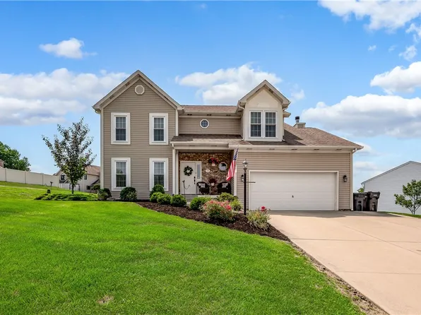 110 Dana Dr, Monaca, PA 15061