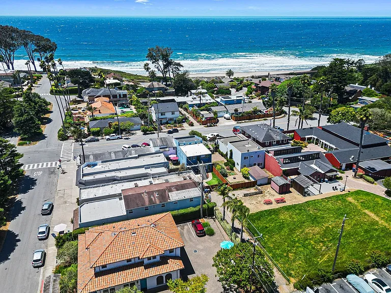 308 Estrella Ave — Photo 18