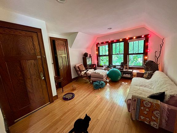 4th image of 1338 Rutledge St APT 3