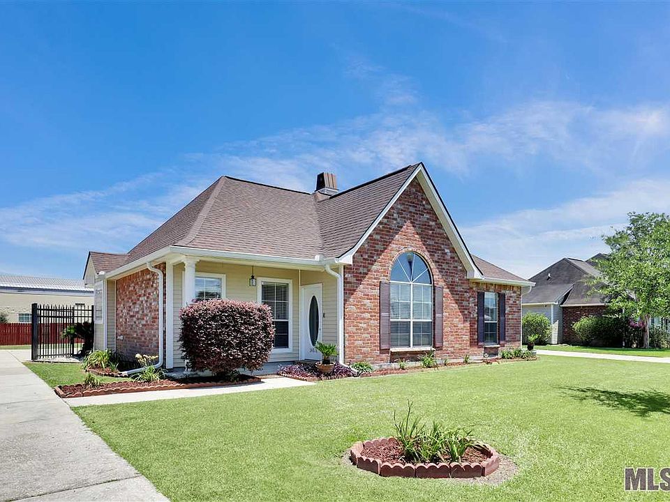 1st image of 24618 Rolling Meadow Dr