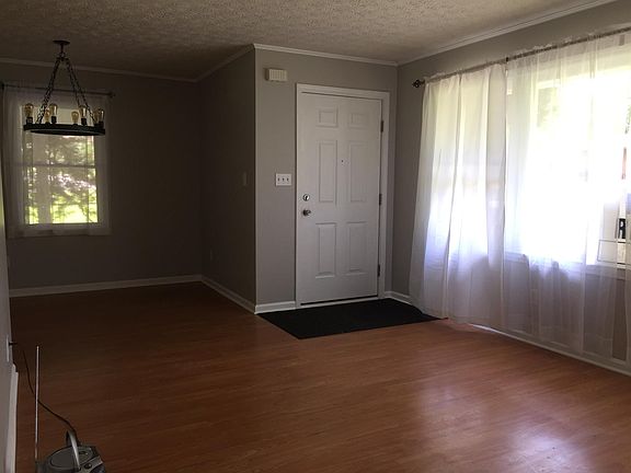 2nd image of 107 Woodhaven Dr
