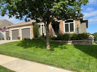1406 Creekmoor Dr, Raymore, MO 64083