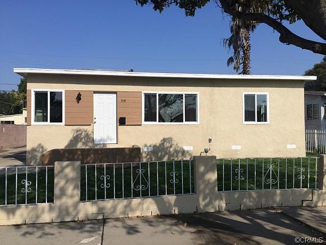 1st image of 719 E 104th St