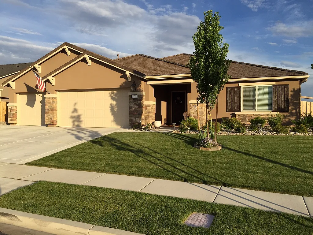 3873 Wisdom Dr photo 1