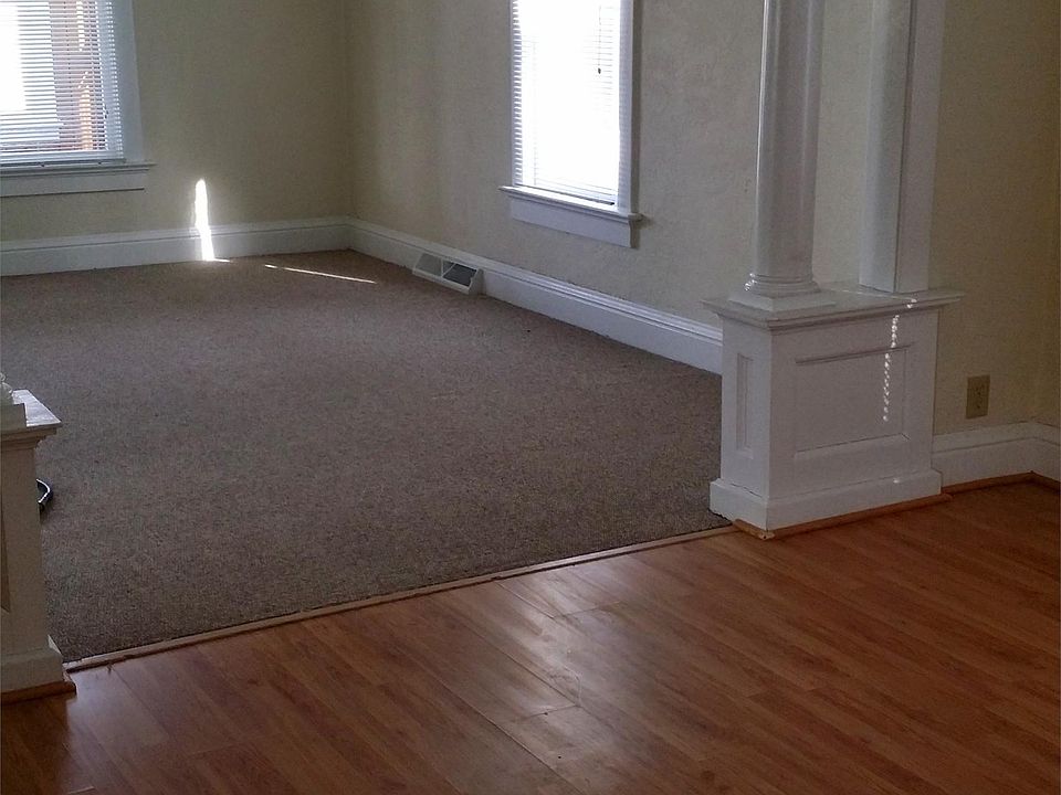 2nd image of 523 W Thorne St