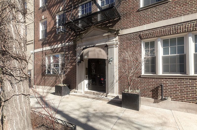 1st image of 19 Fiske Pl APT B2