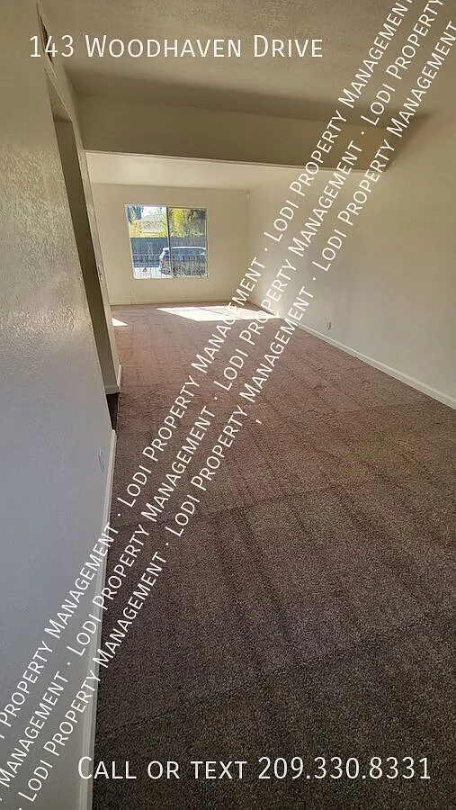 4 Bedroom Home in Vacaville — Photo 4