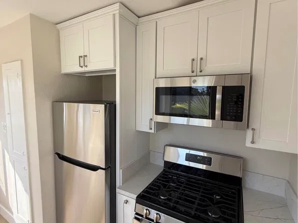 761 Newport Ave #D, Long Beach, CA 90804