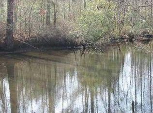 146 E Inlet Cir, Hertford, NC 27944
