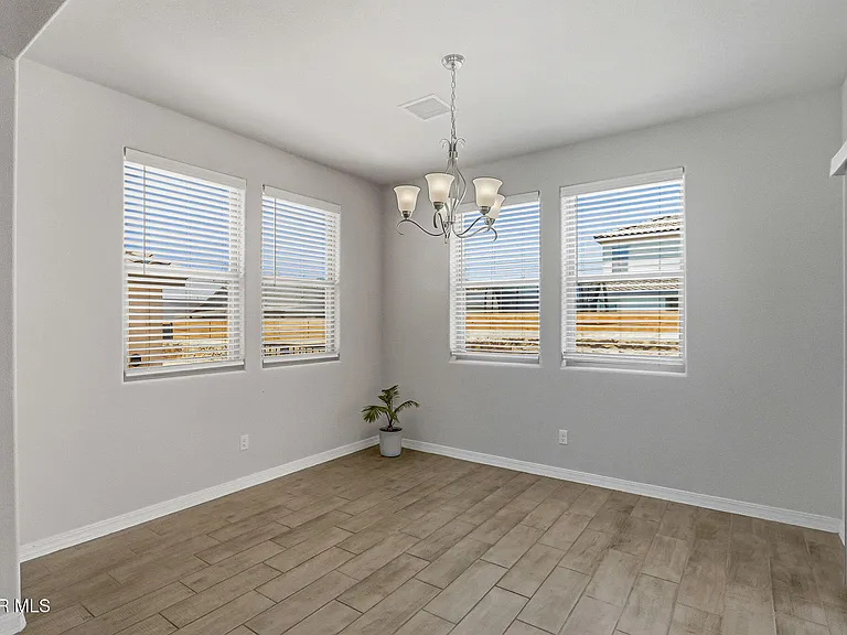 7509 Enchanted Park Dr — Photo 21