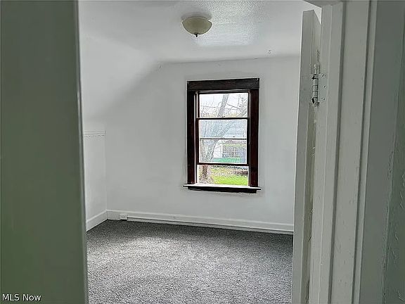 3rd image of 4464 W 28th St