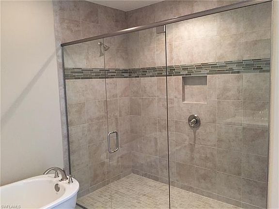 5th image of 8058 Signature Club Cir Unit 102