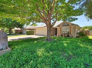 4236 Goodnight Cir, Haltom City, TX 76137