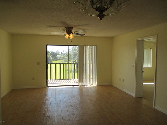 3rd image of 333 S Patrick Dr APT 28