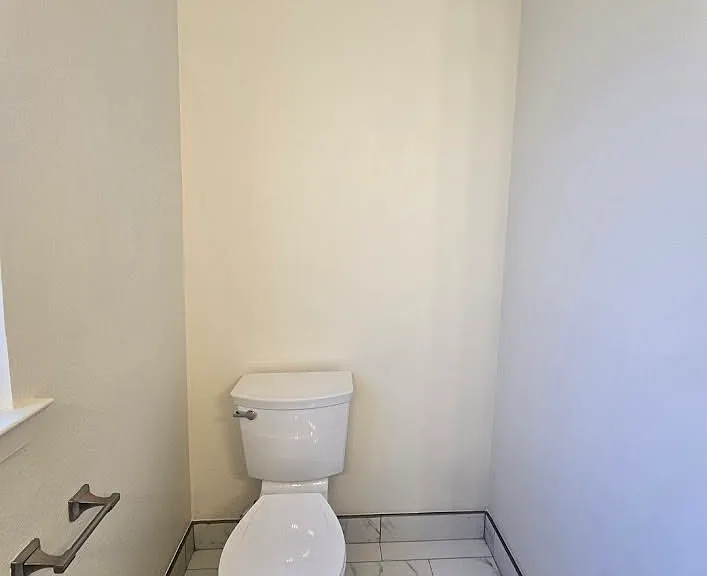 3233 Stanford Ave — Photo 42