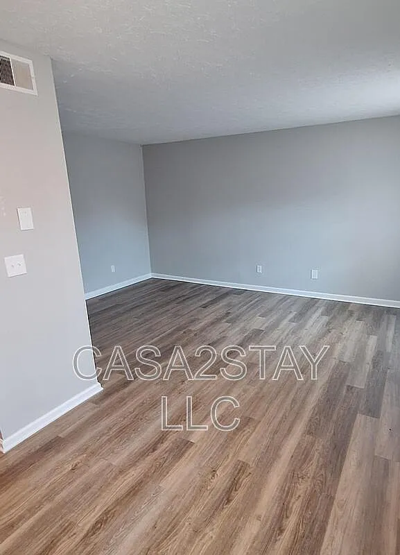 Building Photo - 672 Knox Blvd #31