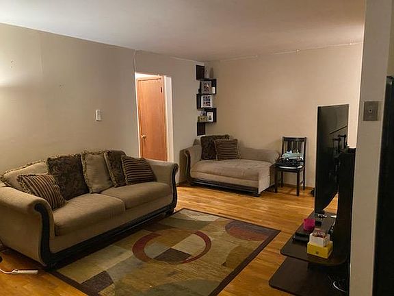 3rd image of 19 Sheraden Ave APT 4A